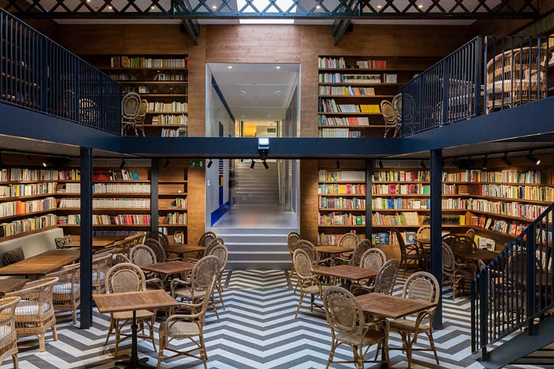 experiencia de arte y vino